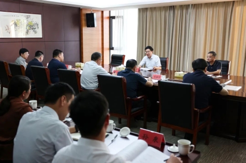 王旭東調(diào)研光伏產(chǎn)業(yè)發(fā)展情況